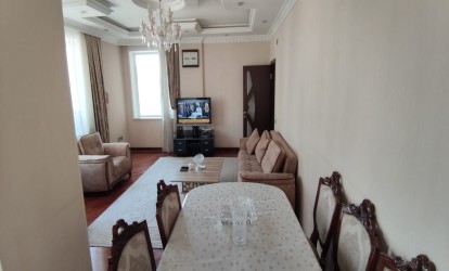 Satılır — 3 otaqlı  yeni tikili  141 m²   Azərbaycan Bakı Afiyəddin Cəlilov          (000334)