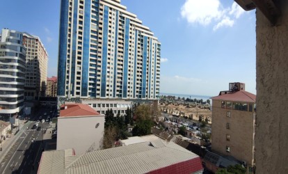 Satılır — 3 otaqlı  yeni tikili  141 m²   Azərbaycan Bakı Afiyəddin Cəlilov          (000334)