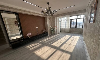 Satılır — 2 otaqlı  yeni tikili  58 m²   Azərbaycan Bakı Nəcəfqulu Rəfiyev k.          (000349)