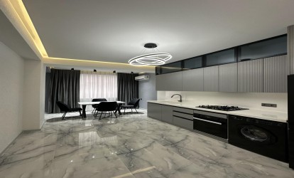 Satılır — 2 otaqlı  yeni tikili  87 m²   Azərbaycan Bakı Təbriz kücəsi          (000381)