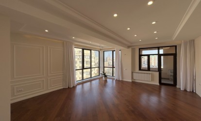 Satılır — 3 otaqlı  yeni tikili  140 m²   Azərbaycan Bakı Təbriz kücəsi          (000384)