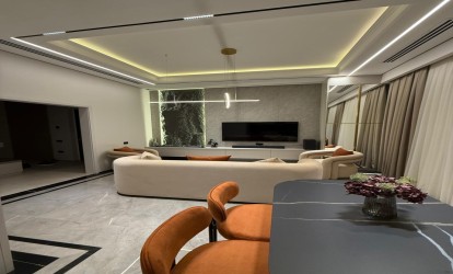 İcarəyə verilir — 3 otaqlı  yeni tikili  110 m²   Azərbaycan Bakı 8 noyabr prospekti          (000393)
