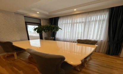 Satılır — 3 otaqlı  yeni tikili  118 m²   Azərbaycan Bakı Təbriz kücəsi          (000394)