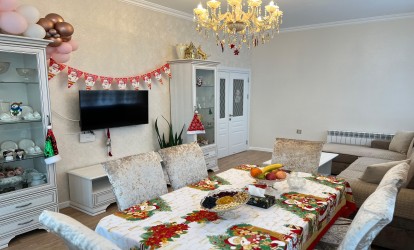 Satılır — 3 otaqlı  yeni tikili  110 m²   Azərbaycan Bakı Qarabağ kücəsi          (000397)