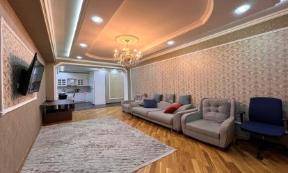 İcarəyə verilir — 3 otaqlı  yeni tikili  120 m²   Azərbaycan Bakı Fəzail Bayramov          (000425)