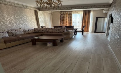 Satılır — 2 otaqlı  yeni tikili  62 m²   Azərbaycan Bakı Qarabağ kücəsi          (000444)