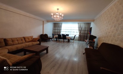 Satılır — 3 otaqlı  yeni tikili  101 m²   Azərbaycan Bakı Təbriz kücəsi          (000449)