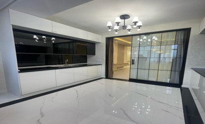 Satılır — 3 otaqlı  yeni tikili  105 m²   Azərbaycan Bakı MirƏli Qaşqay kücəsi          (000451)