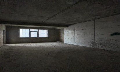 Satılır — 3 otaqlı  yeni tikili  140 m²  Bakı Təbriz kücəsi