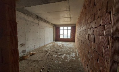 Satılır — 3 otaqlı  yeni tikili  105 m²  Bakı Təbriz küçəsi