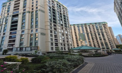 Satılır — 3 otaqlı  yeni tikili  117 m²  Bakı Təbriz kücəsi