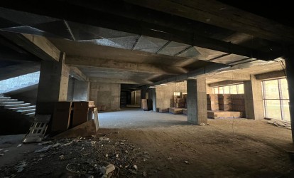 İcarəyə verilir — 750 m²  Bakı Təbriz küçəsi