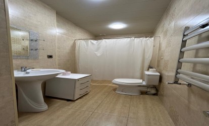 İcarəyə verilir — 2 otaqlı  yeni tikili  60 m²  Bakı Bakı şəhəri, Qarabağ küçəsi 44