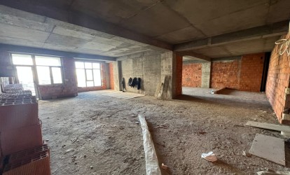 Satılır — 3 otaqlı  yeni tikili  135 m²  Bakı Qarabağ kücəsi