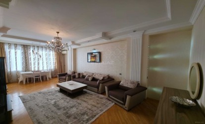 İcarəyə verilir — 2 otaqlı  yeni tikili  90 m²  Bakı Cəfər Xəndan küçəsi