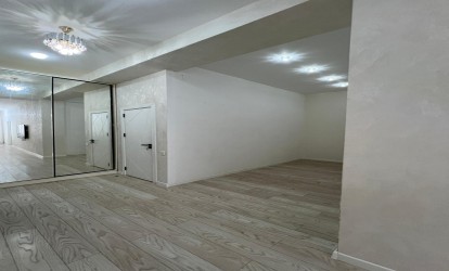 Satılır — 3 otaqlı  yeni tikili  85 m²  Bakı Heydər Əliyev pr.