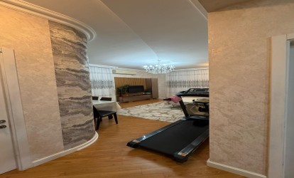 Satılır — 4 otaqlı  yeni tikili  100 m²  Bakı Həzi Aslanov metrosu