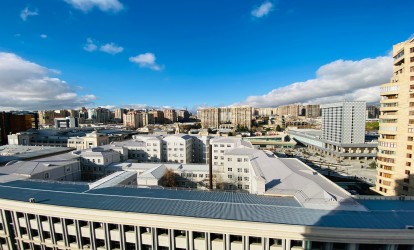 Satılır — 2 otaqlı  yeni tikili  88 m²  Bakı Dilarə Əliyeva kücəsi