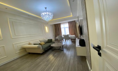 Satılır — 2 otaqlı  yeni tikili  55 m²  Bakı Qarabağ kücəsi