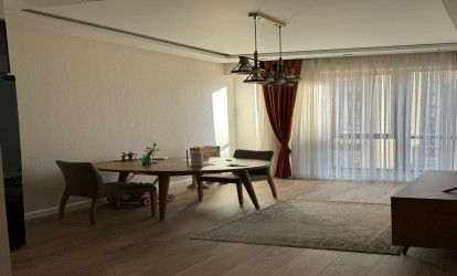 Satılır — 2 otaqlı  yeni tikili  51 m²  Bakı Azadlıq pr