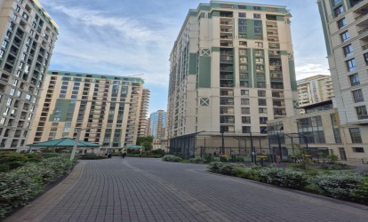 Satılır — 2 otaqlı  yeni tikili  96 m²  Bakı Təbriz kücəsi