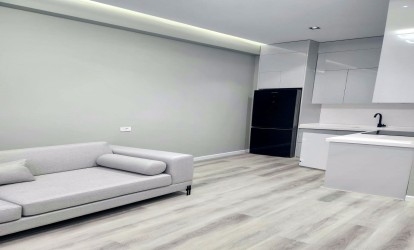 İcarəyə verilir — 2 otaqlı  yeni tikili  90 m²  Bakı 2 ci fəvvarələr küçəsi