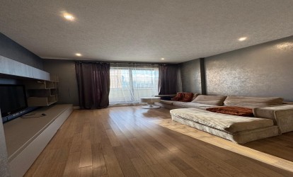 İcarəyə verilir — 2 otaqlı  yeni tikili  75 m²  Bakı Üzeyir Hacıbəyov