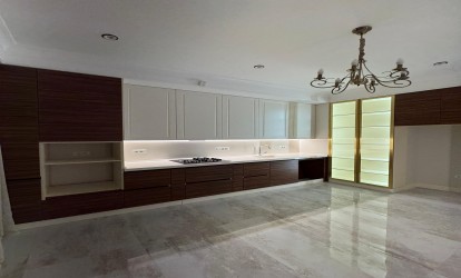 Satılır — 2 otaqlı  yeni tikili  100 m²  Bakı MirƏli Qaşqay kücəsi