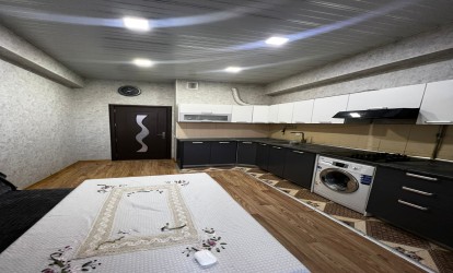 Satılır — 3 otaqlı  yeni tikili  90 m²  Bakı Heydər Əliyev pr