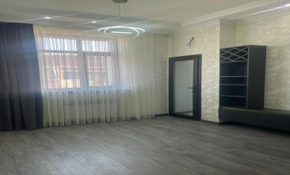 Satılır — 3 otaqlı  yeni tikili  70 m²  Bakı Təbriz kücəsi