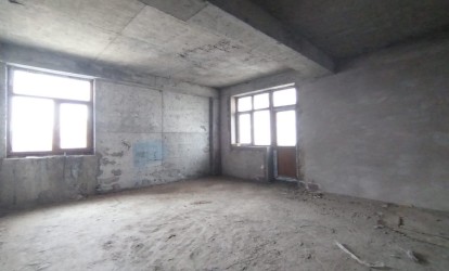 Satılır — 4 otaqlı  yeni tikili  214 m²  Bakı Koala park