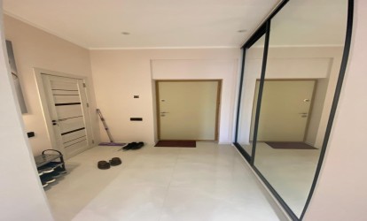 Satılır — 2 otaqlı  yeni tikili  76 m²  Bakı Mehdi Mehdizadə k.