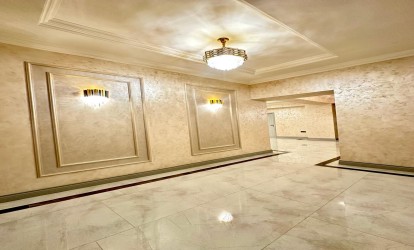 Satılır — 4 otaqlı  yeni tikili  205 m²  Bakı Xan Şuşinski kücəsi