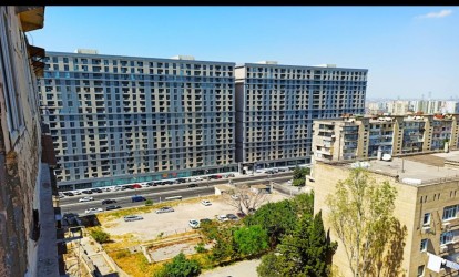 Satılır — 3 otaqlı  yeni tikili  125 m²  Bakı Gəncə prospekti