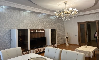 Satılır — 3 otaqlı  yeni tikili  145 m²  Bakı Feyzullah Qasımzadə kücəsi