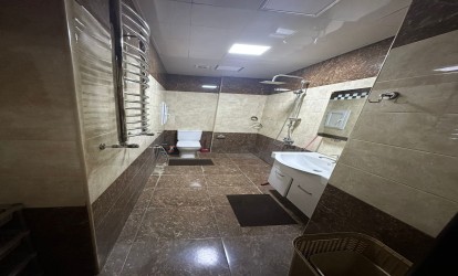 İcarəyə verilir — 3 otaqlı  yeni tikili  85 m²  Bakı Esed Ehmedov kucesi