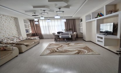 Satılır — 3 otaqlı  yeni tikili  98 m²  Bakı Əhmədli metro stansiyası