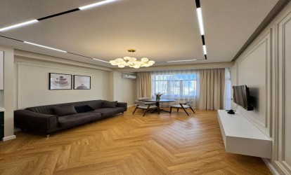 Satılır — 2 otaqlı  yeni tikili  51 m²  Bakı Qarabağ kücəsi