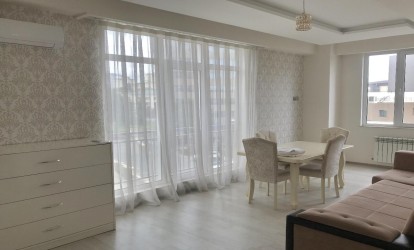 İcarəyə verilir — 3 otaqlı  yeni tikili  90 m²  Bakı Hesen bey Zerdabi kuc
