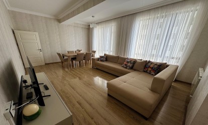 Satılır — 3 otaqlı  yeni tikili  101 m²  Bakı Qarabağ kücəsi