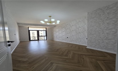 Satılır — 3 otaqlı  yeni tikili  138 m²  Bakı Həsən Əliyev kücəsi