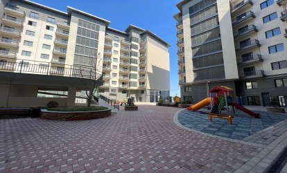 İcarəyə verilir — 3 otaqlı  yeni tikili  107 m²  Bakı 5-ci park küçəsi