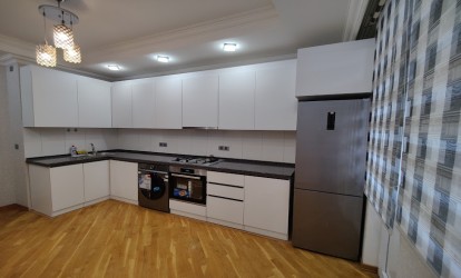 İcarəyə verilir 140 m² 3 otaq  yeni tikili  , İnşaatçılar m., Yasamal r., Bakı