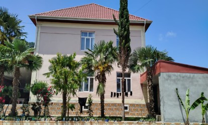 Satılır 250 m² 13 otaq bağ evi/villa  , Lənkəran