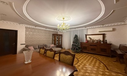 Satılır 1 m² 3 otaq  yeni tikili  , Neftçilər m., Nizami r., Bakı