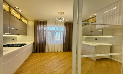 Satılır 85 m² 3 otaq  yeni tikili  , 8 Noyabr m., Nəsimi r., Bakı